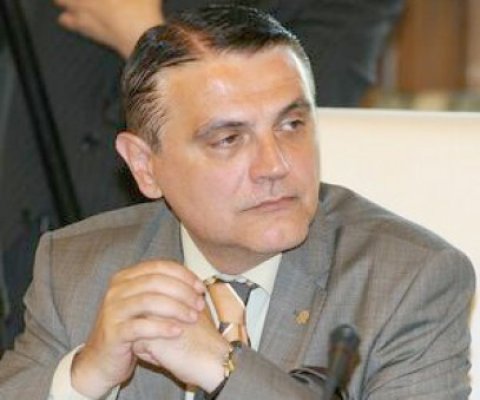 Ministrul Transporturilor verifică luni stadiul lucrărilor la Autostrada Bucureşti - Constanţa
